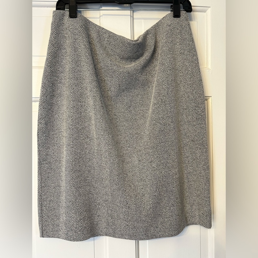 Ann Taylor Factory black/white houndstooth stretchy pencil skirt EUC sz L